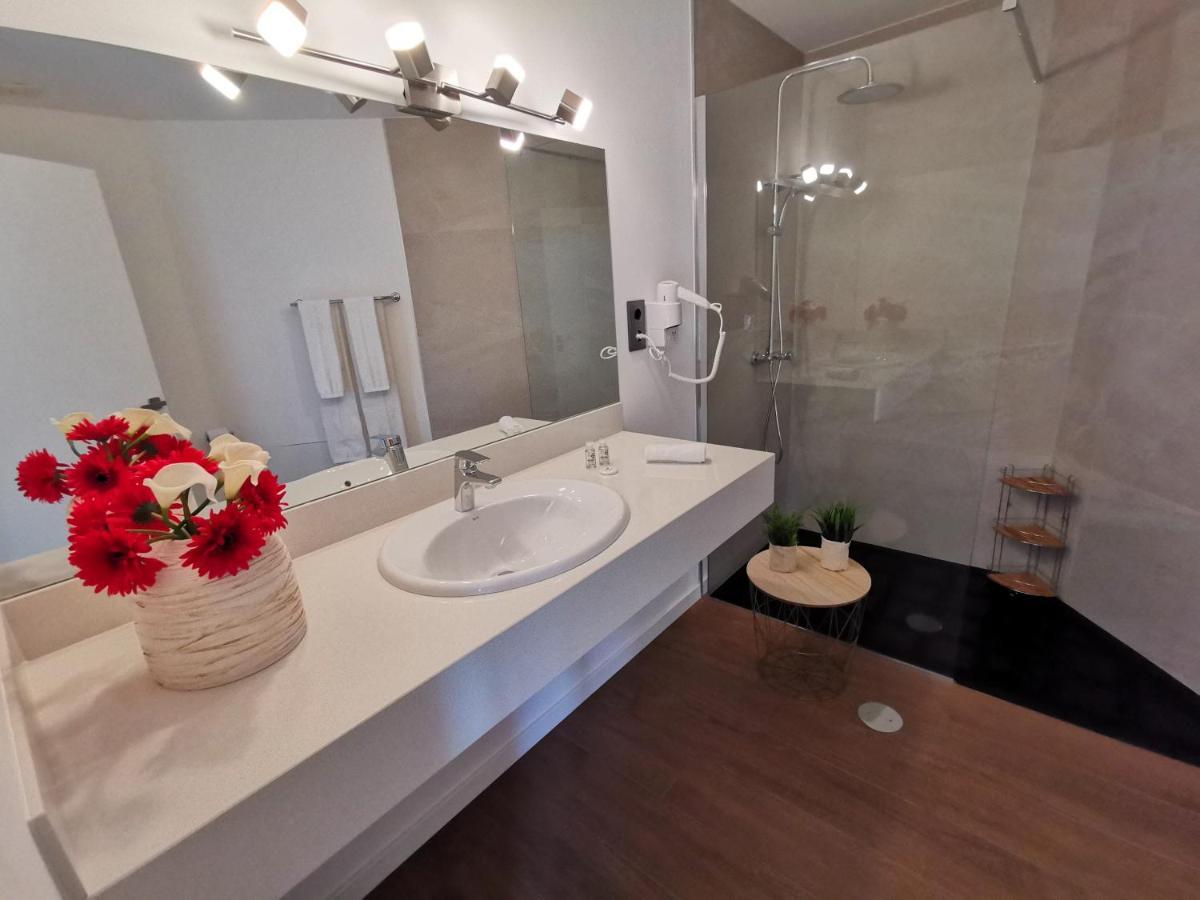 Charming Studios In Calheta Beach - Villa Esmeralda Экстерьер фото