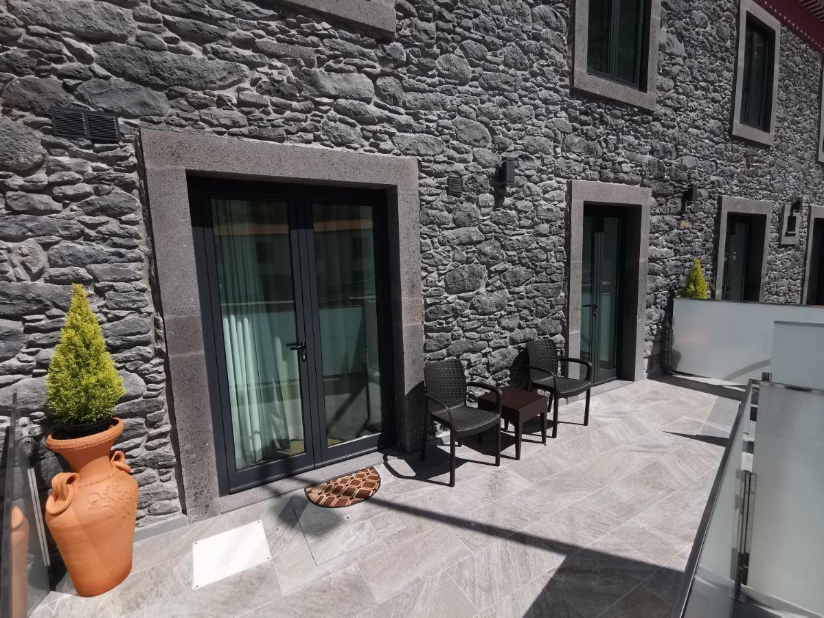 Charming Studios In Calheta Beach - Villa Esmeralda Экстерьер фото