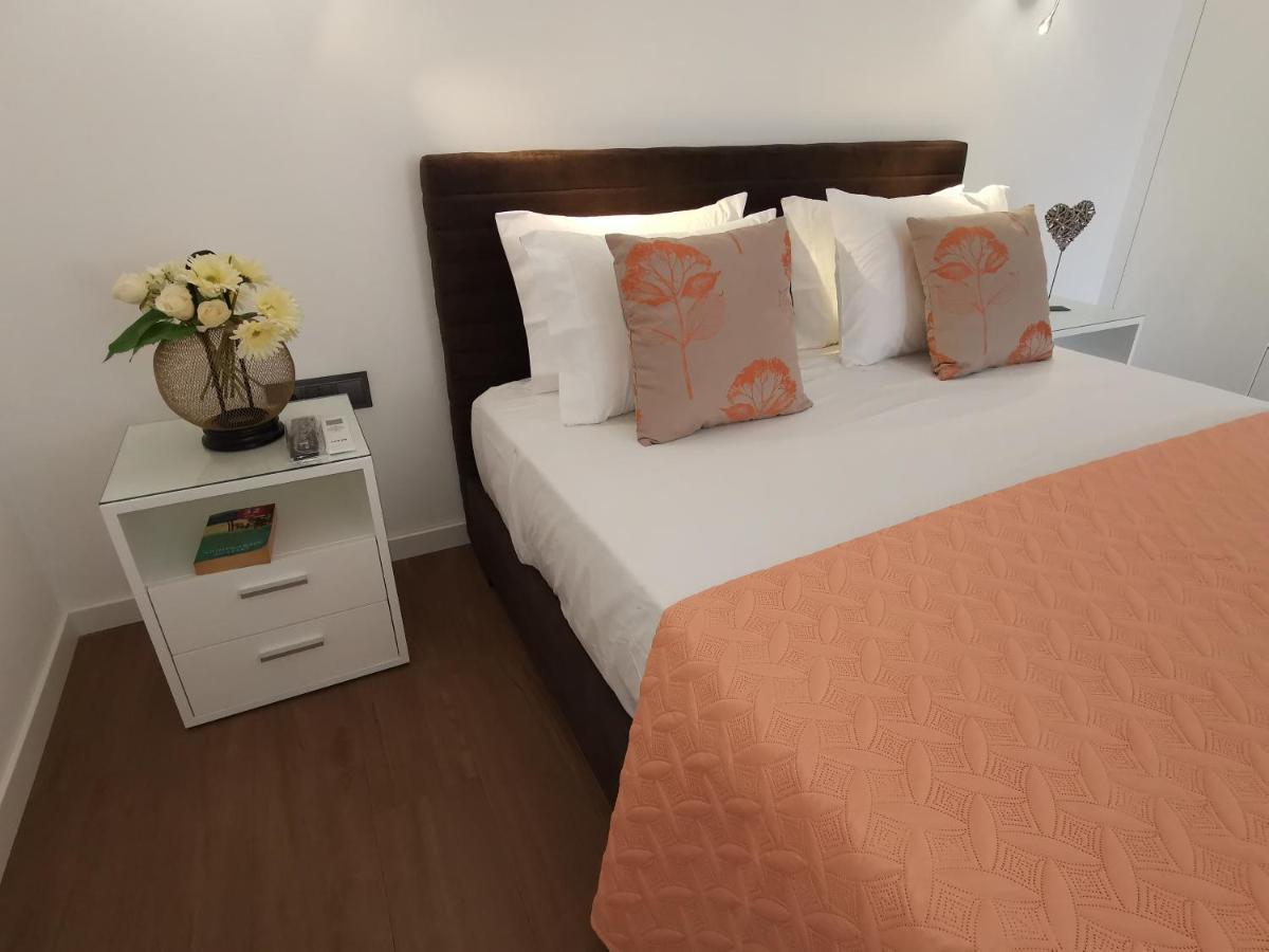 Charming Studios In Calheta Beach - Villa Esmeralda Экстерьер фото