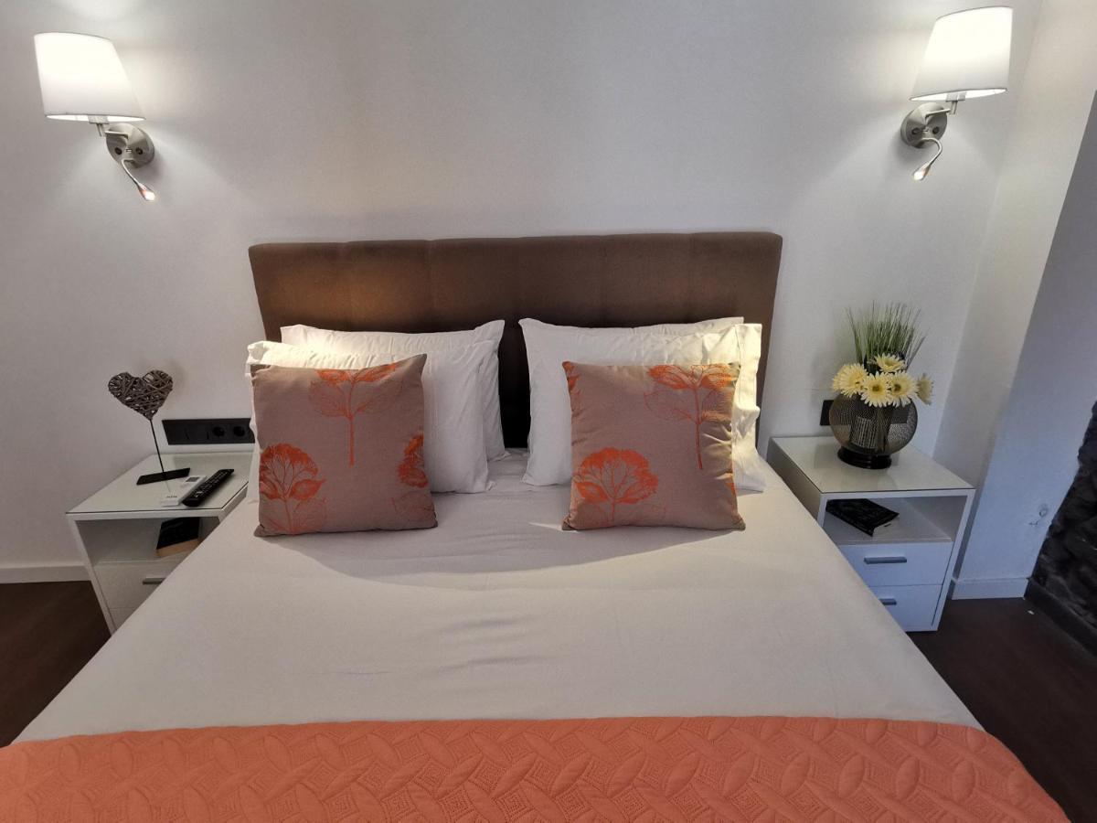 Charming Studios In Calheta Beach - Villa Esmeralda Экстерьер фото