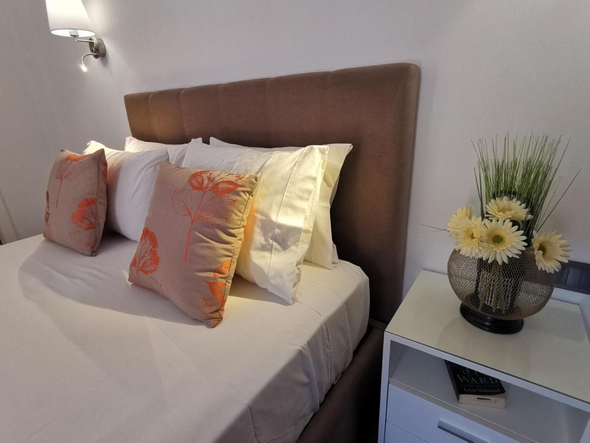 Charming Studios In Calheta Beach - Villa Esmeralda Экстерьер фото